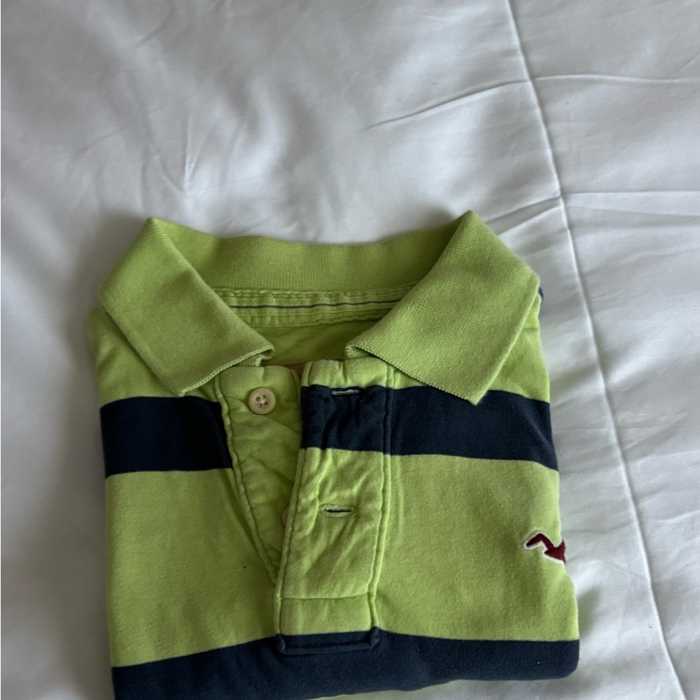 Hollister Green and Navy Striped Polo 💯 cotton